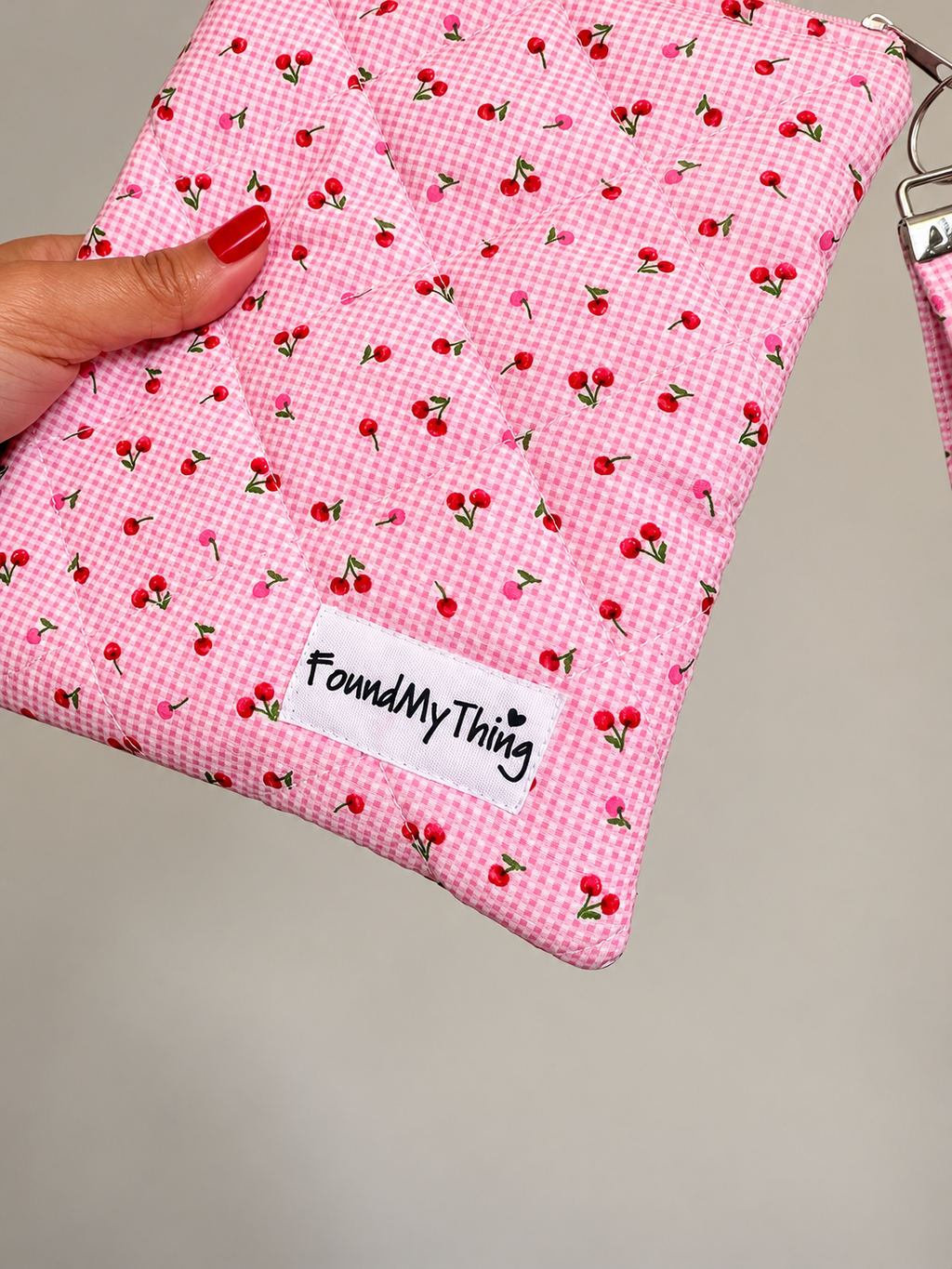 Quilted and Padded Ereader Sleeve with Zipper Closure and Matching Wristlet Keyrings