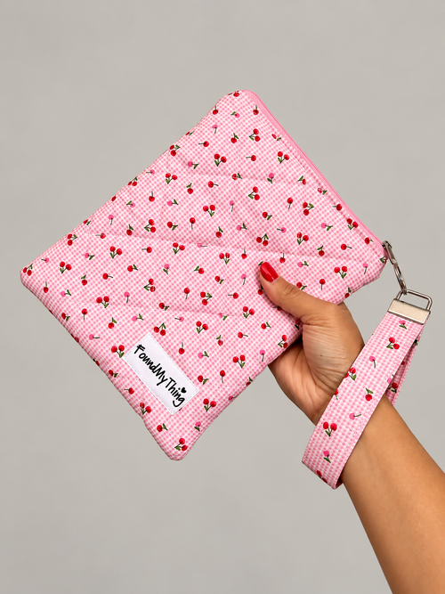 Quilted and Padded Ereader Sleeve with Zipper Closure and Matching Wristlet Keyrings
