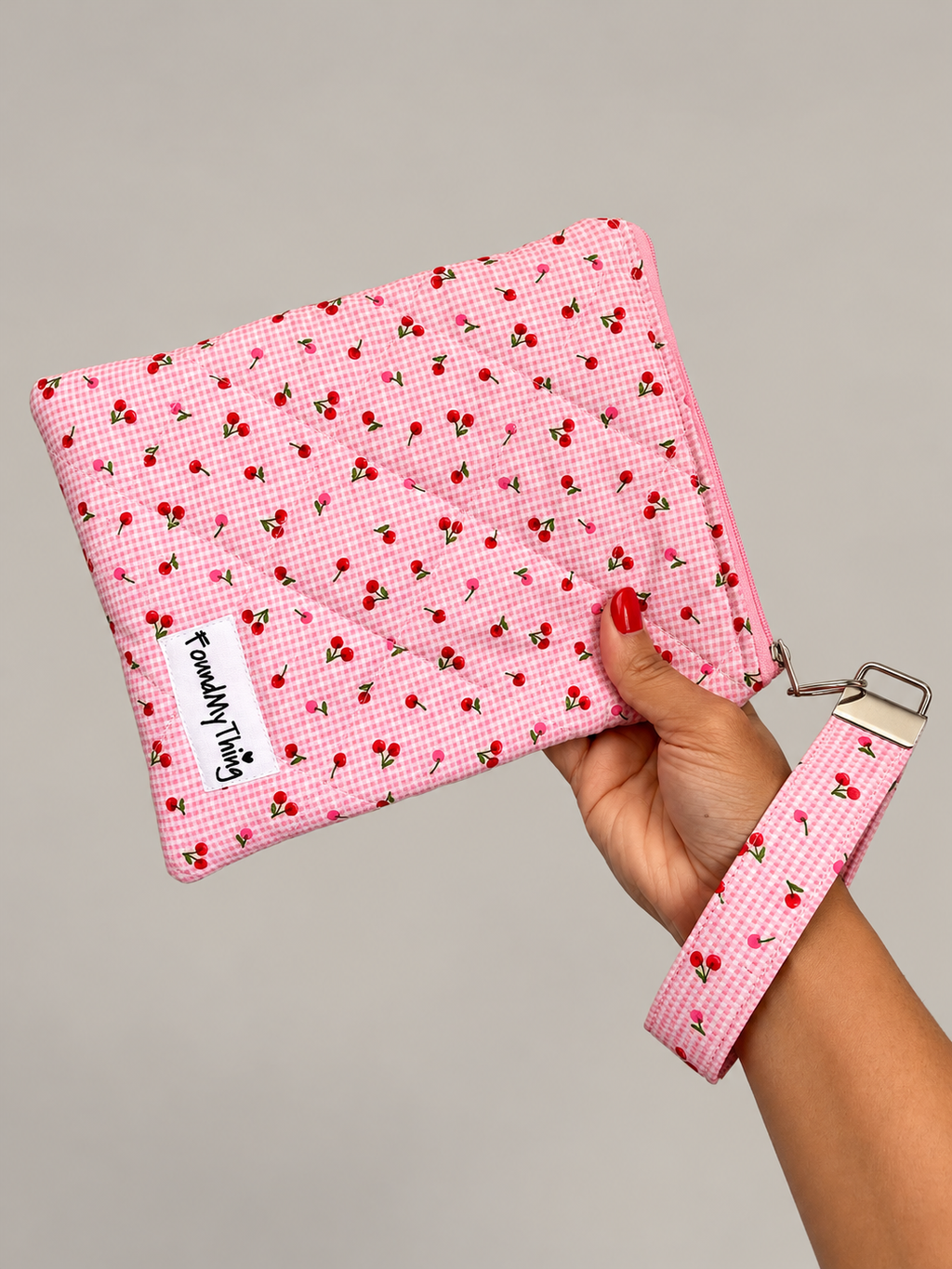 Quilted and Padded Ereader Sleeve with Zipper Closure and Matching Wristlet Keyrings