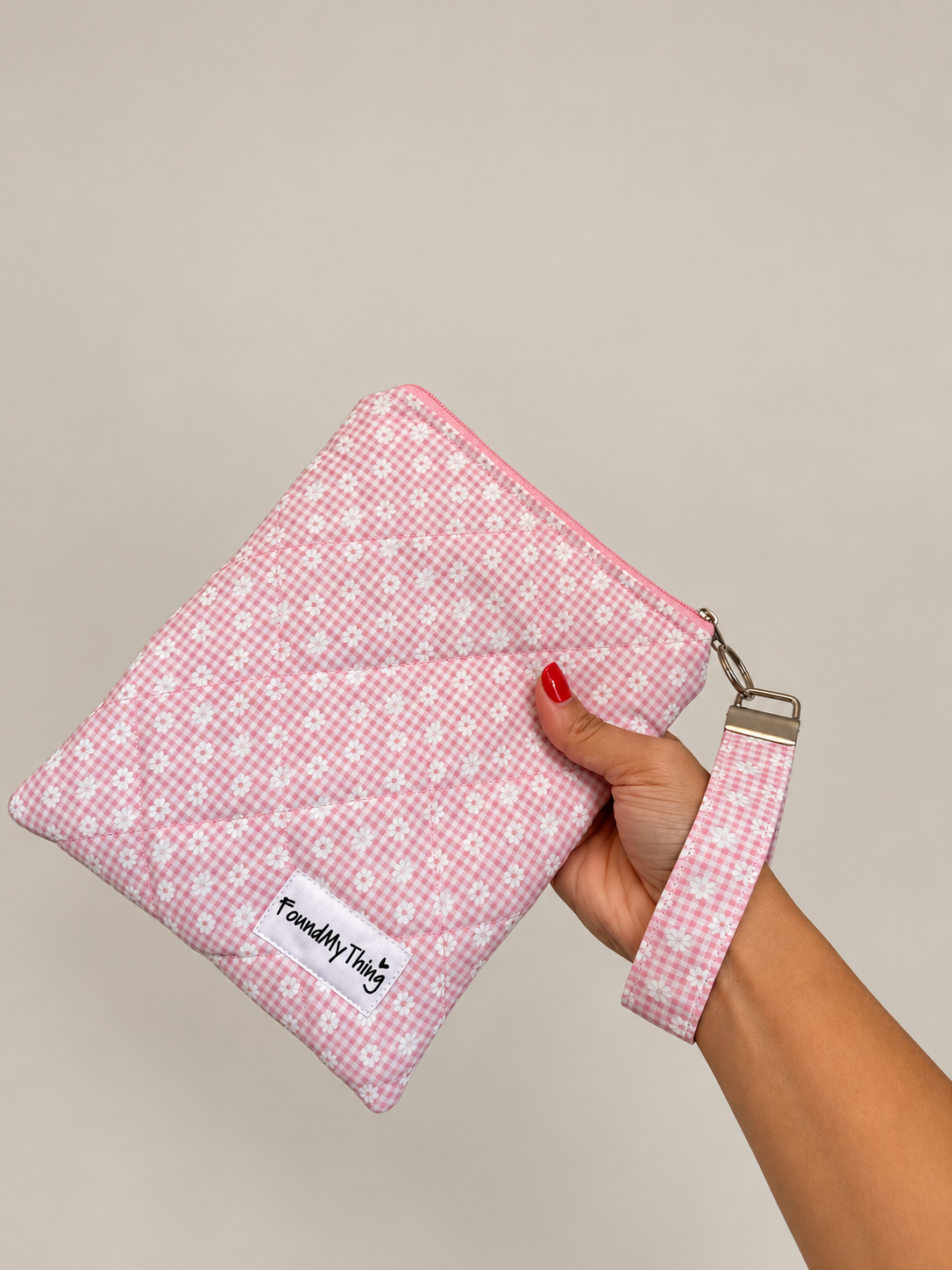 Quilted and Padded Ereader Sleeve with Zipper Closure and Matching Wristlet Keyrings