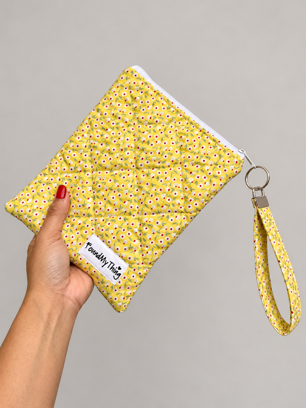 Quilted and Padded Ereader Sleeve with Zipper Closure and Matching Wristlet Keyrings