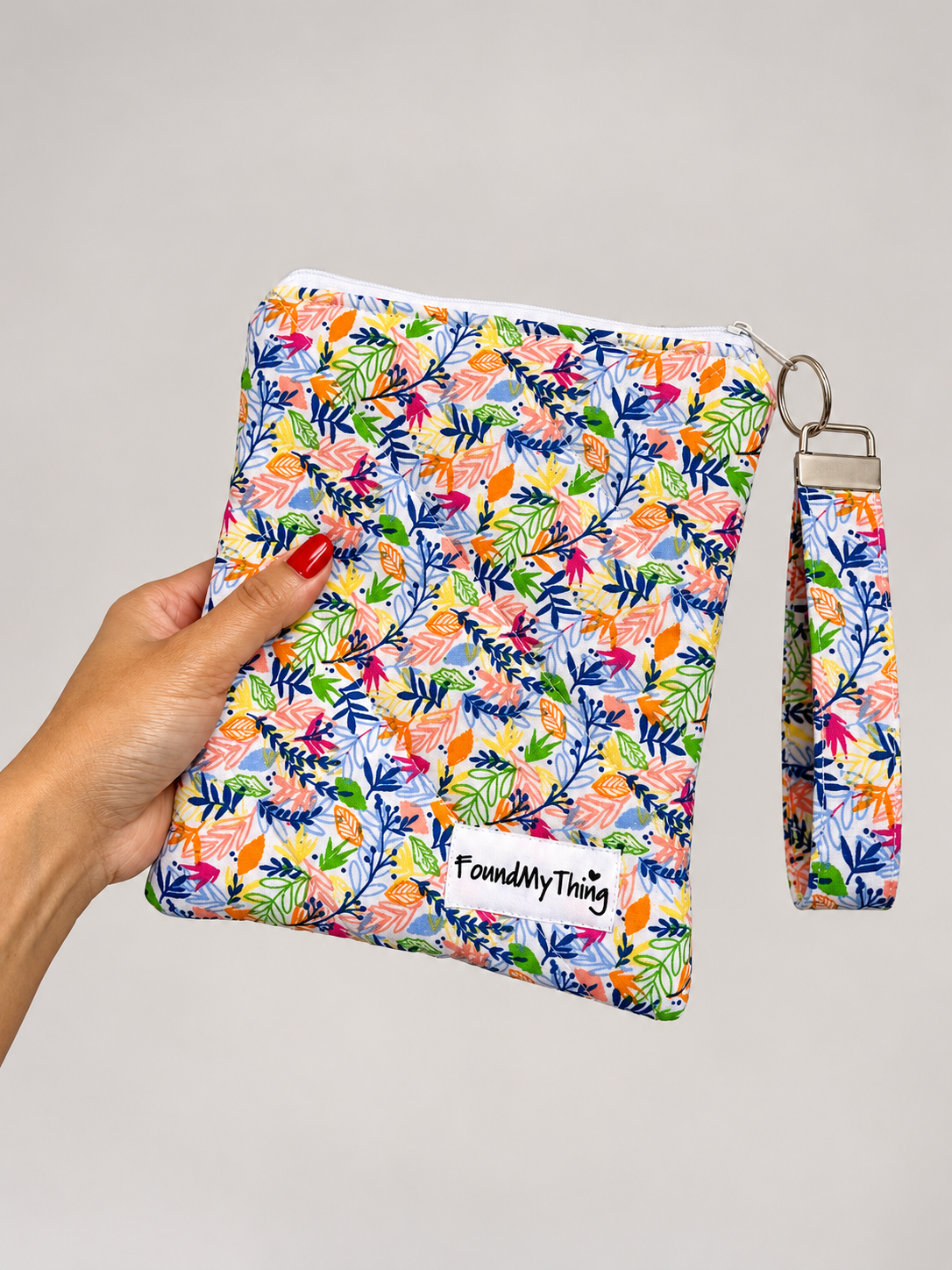 Quilted and Padded Ereader Sleeve with Zipper Closure and Matching Wristlet Keyrings
