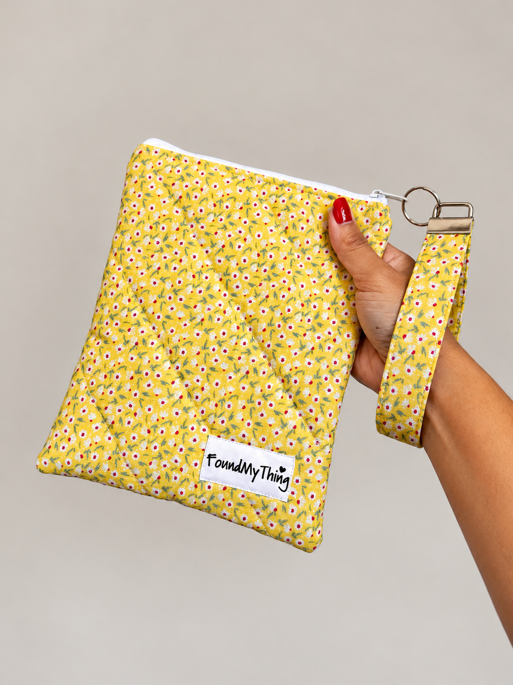 Quilted and Padded Ereader Sleeve with Zipper Closure and Matching Wristlet Keyrings