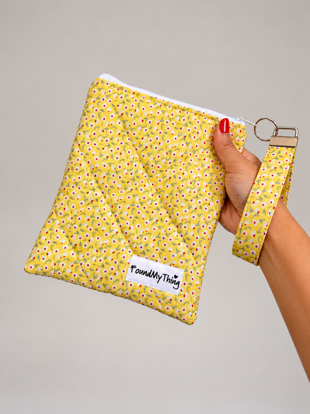 Quilted and Padded Ereader Sleeve with Zipper Closure and Matching Wristlet Keyrings