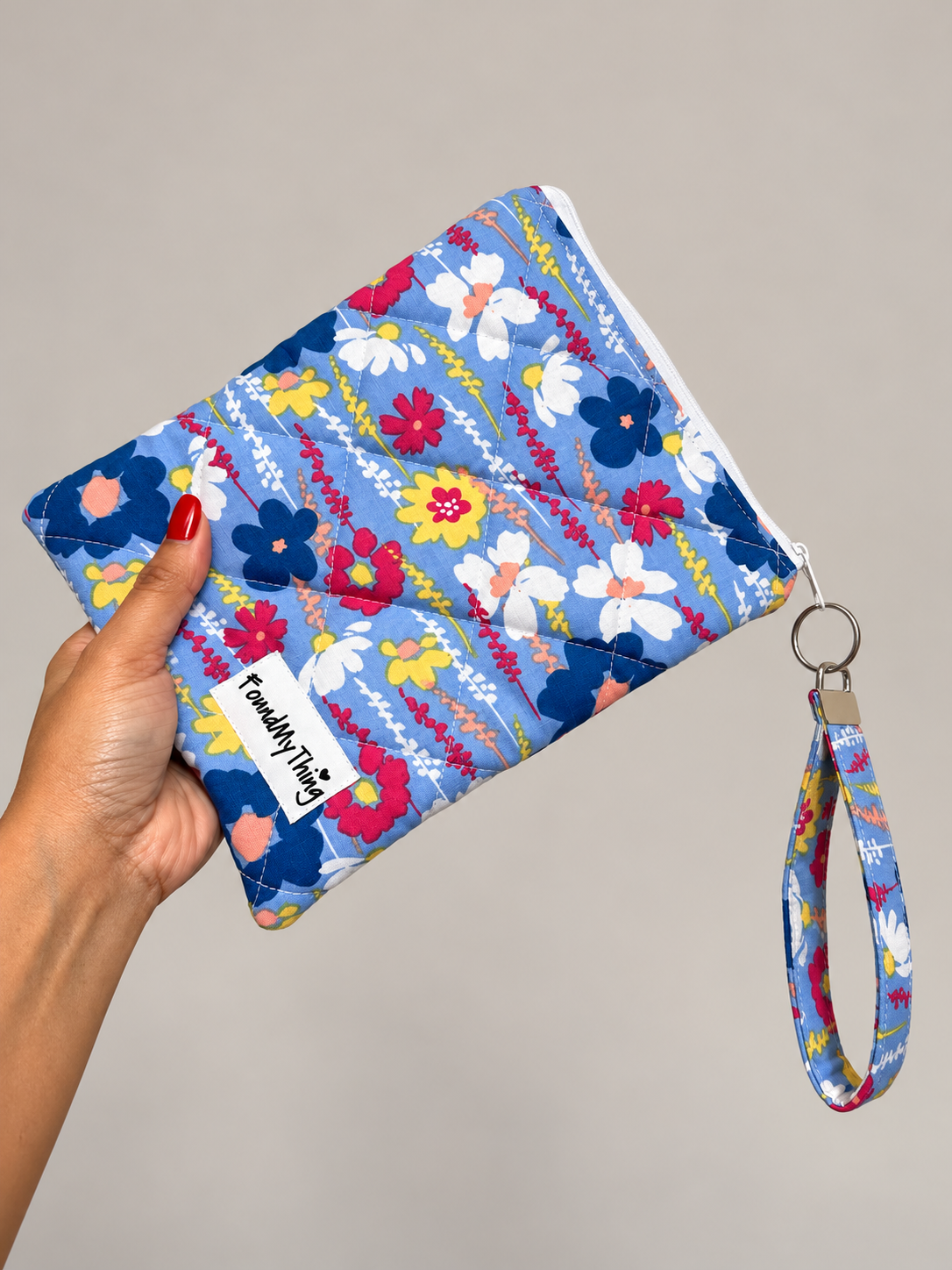 Quilted and Padded Ereader Sleeve with Zipper Closure and Matching Wristlet Keyrings