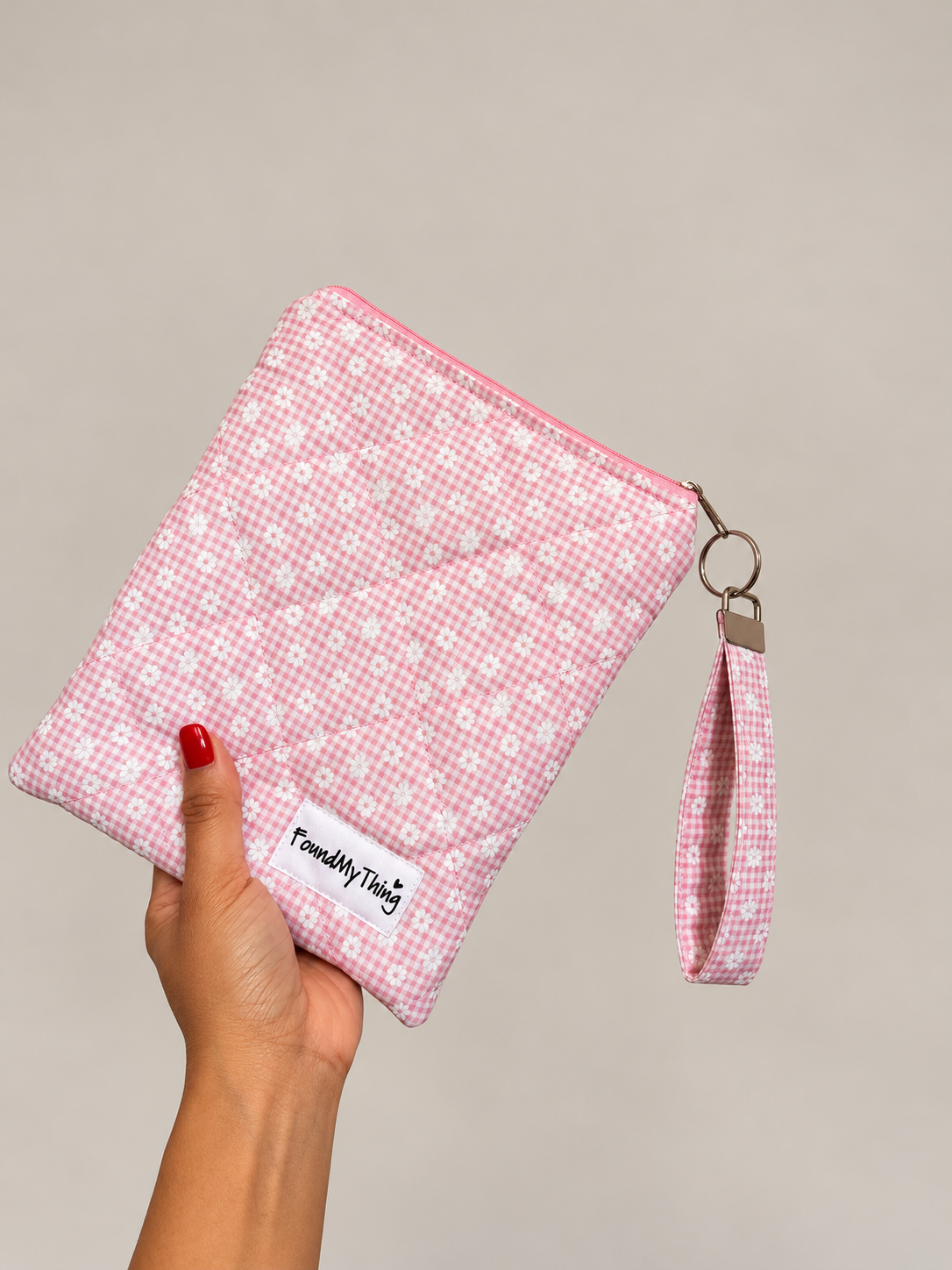 Quilted and Padded Ereader Sleeve with Zipper Closure and Matching Wristlet Keyrings