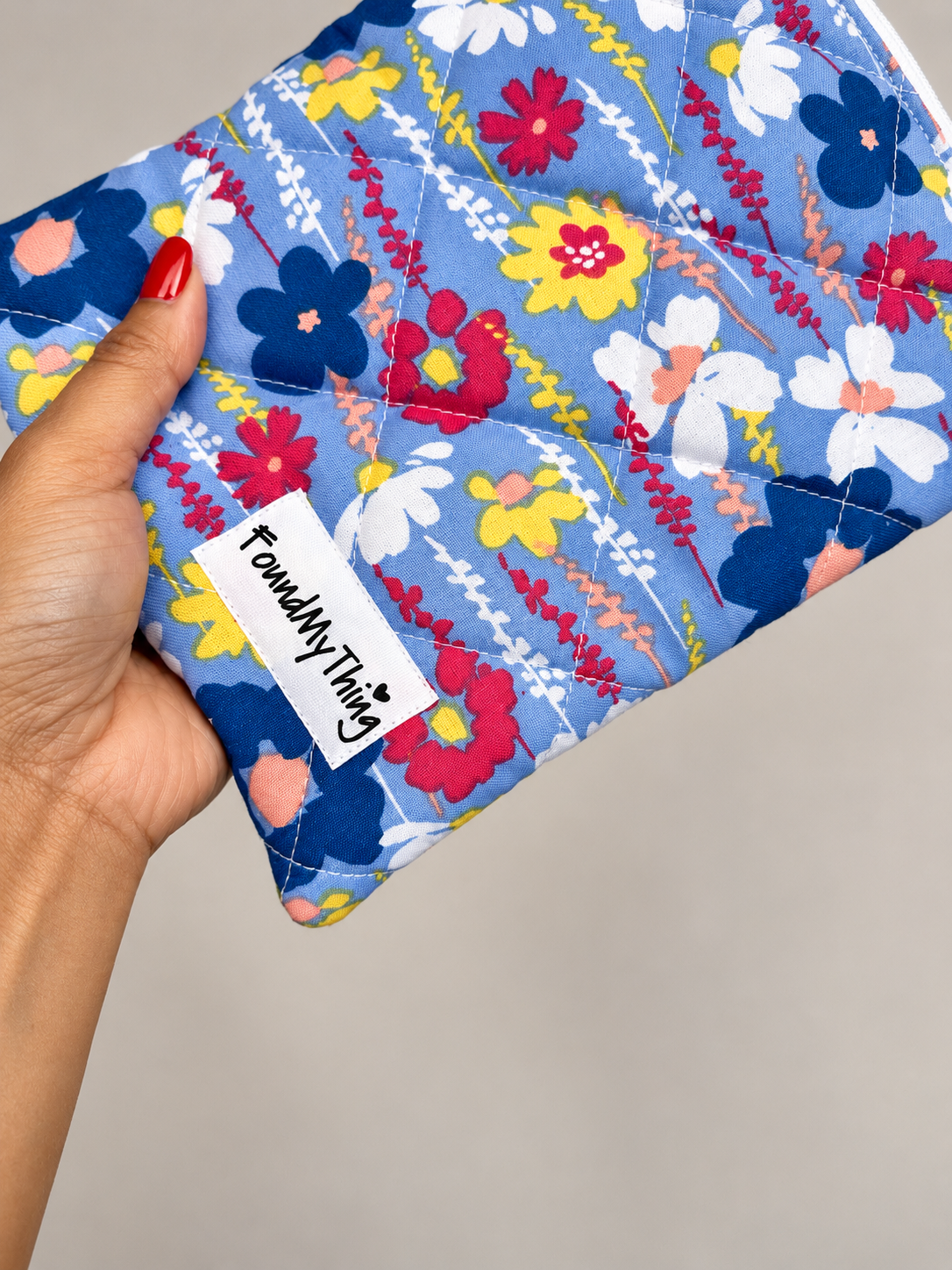 Quilted and Padded Ereader Sleeve with Zipper Closure and Matching Wristlet Keyrings