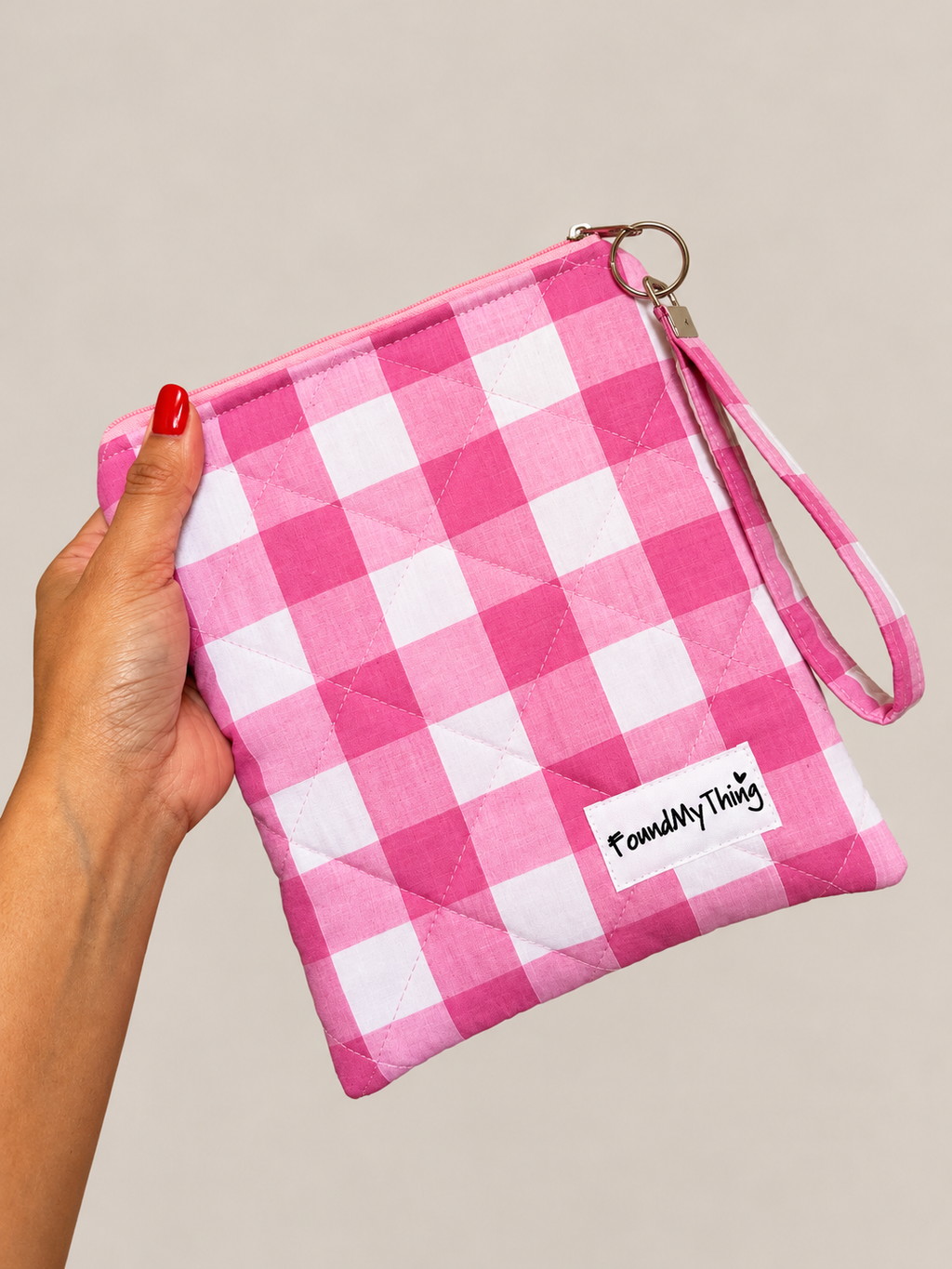 Quilted and Padded Ereader Sleeve with Zipper Closure and Matching Wristlet Keyrings