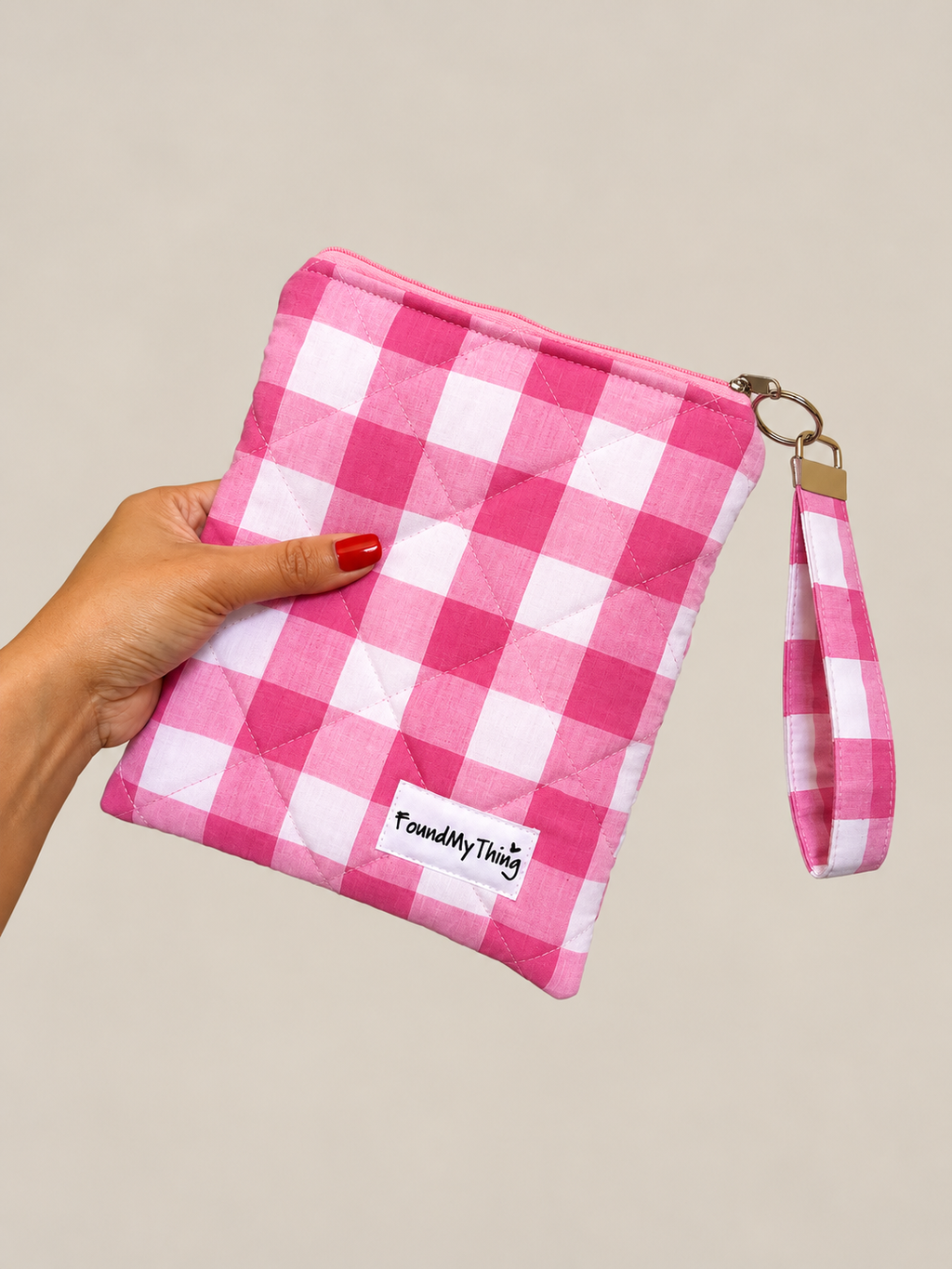 Quilted and Padded Ereader Sleeve with Zipper Closure and Matching Wristlet Keyrings